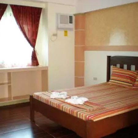 Apartelle De Francesca Puerto Galera Bagian luar foto